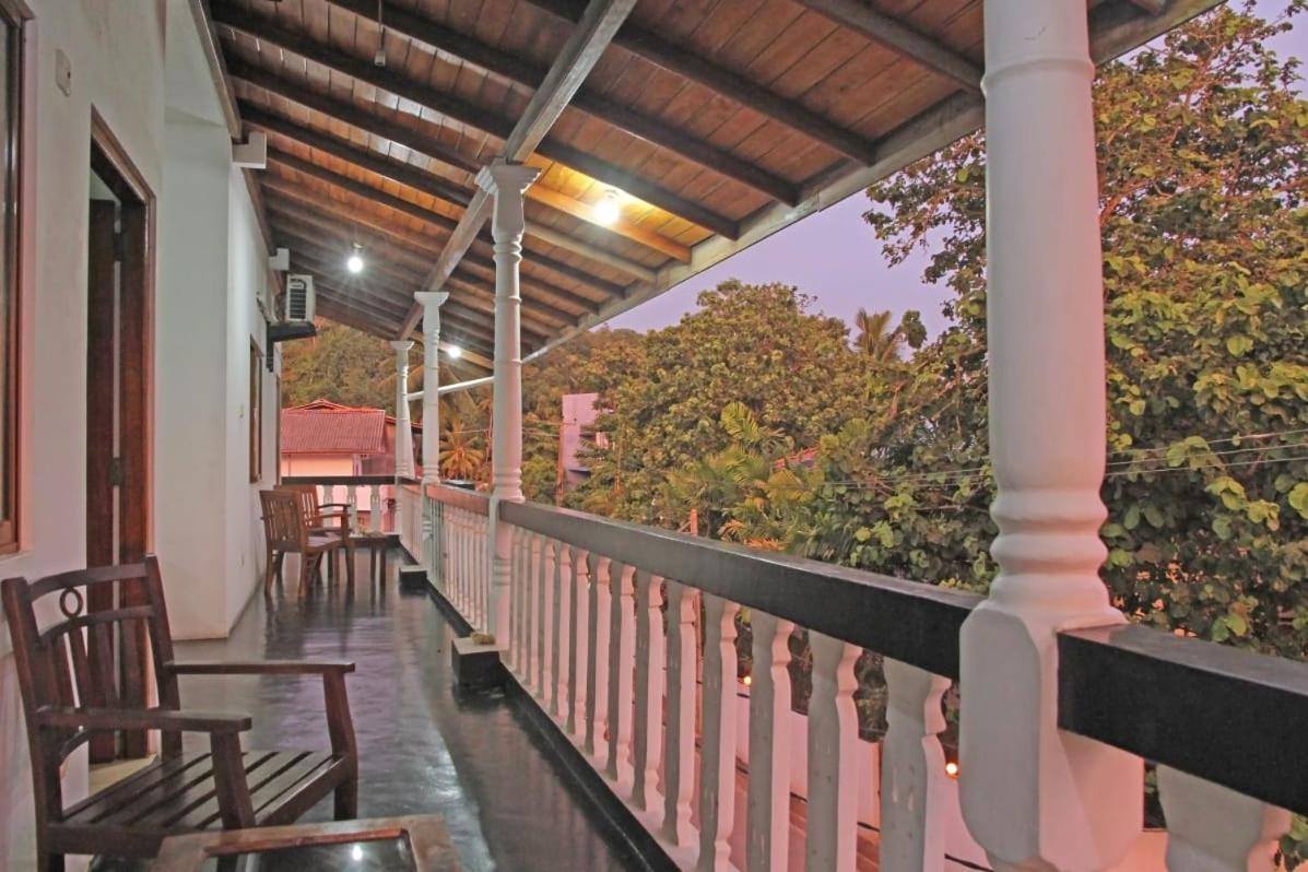 Sunny Mood Guest House Unawatuna Zewnętrze zdjęcie